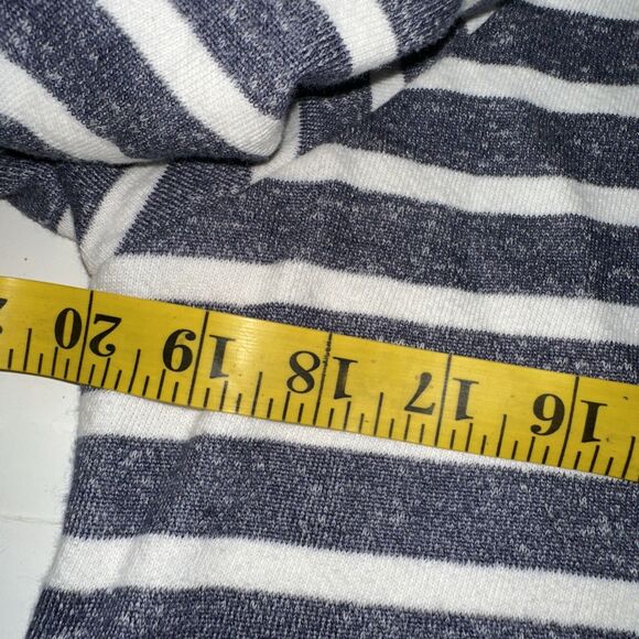 Walt Disney Cruise Line Studded Mickey Mouse Anchor Lightweight Sweatshirt L - Picture 3 of 9